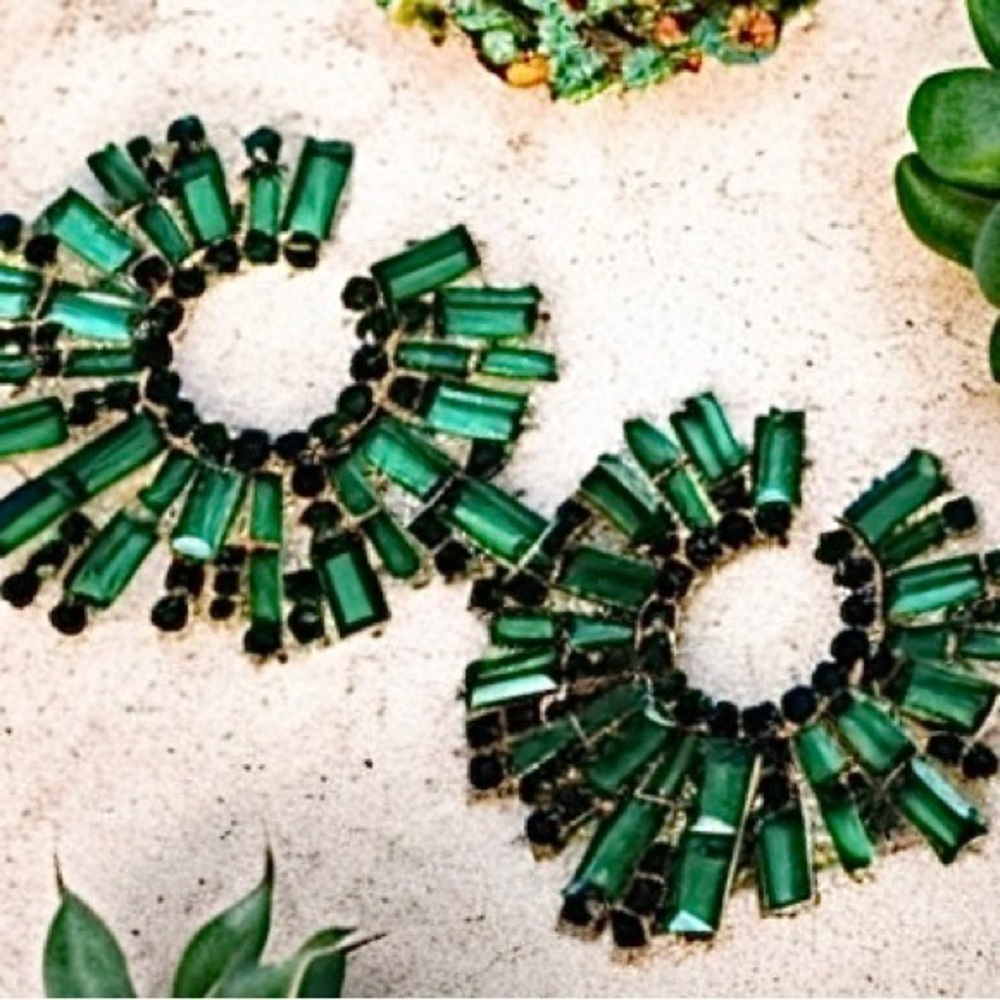 *LAST PAIR* Gold Green rhinestone decor earrings